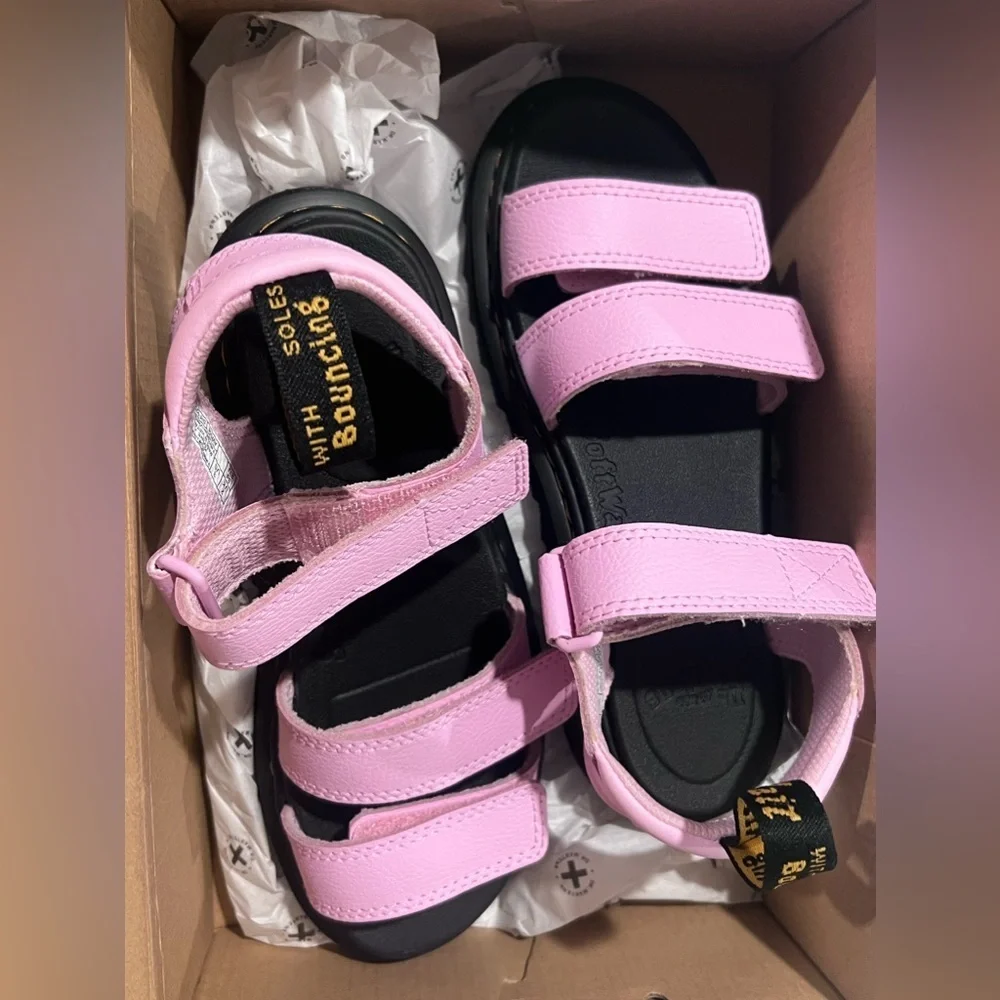 Dr Martens Air Wair Kids Klaire J Leather Sandals‎ Size 2 Pink JY004 NIB